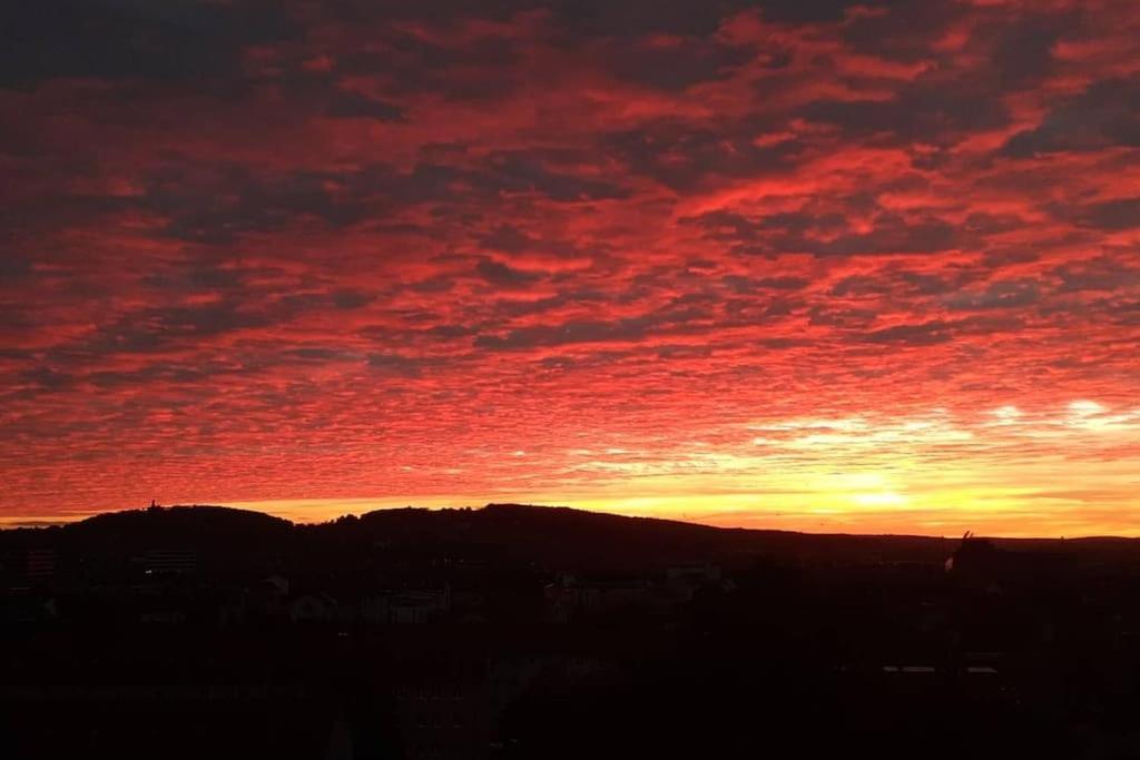 Bamberg Auf Einen Blick - Gemutliches Zimmer In Der Geteilten Wohnung Eines Freundlichen Paares Buitenkant foto